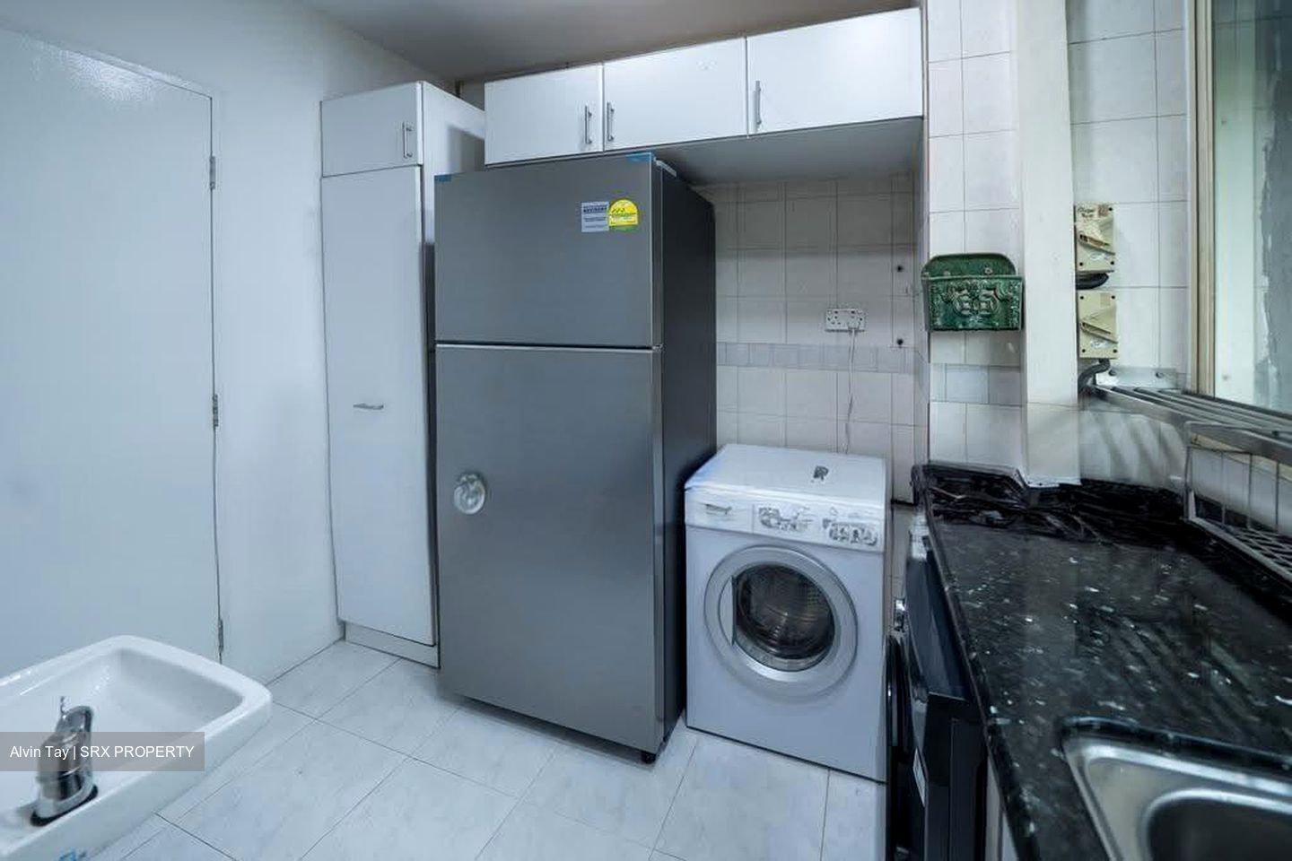 Orchard Tower Rear Block Apartment (D9), Apartment #637761961